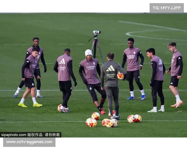 皇马更衣室质疑阿韦洛亚战术，球员称换帅未带来改变